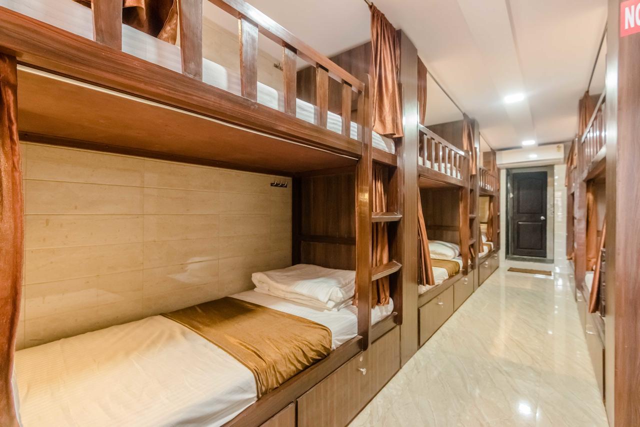 Awesome Dormitory - Men Only Mumbai  Buitenkant foto